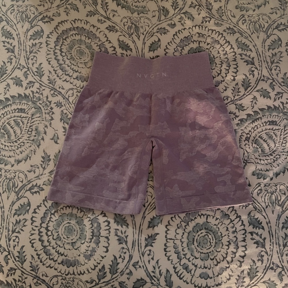 NVGTN camo seamless shorts